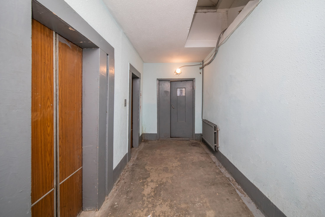 elevator to the basement